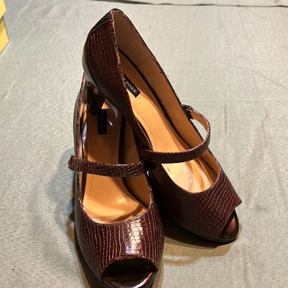 Alex Marie Peep Toe Heals - Picture 1 of 13